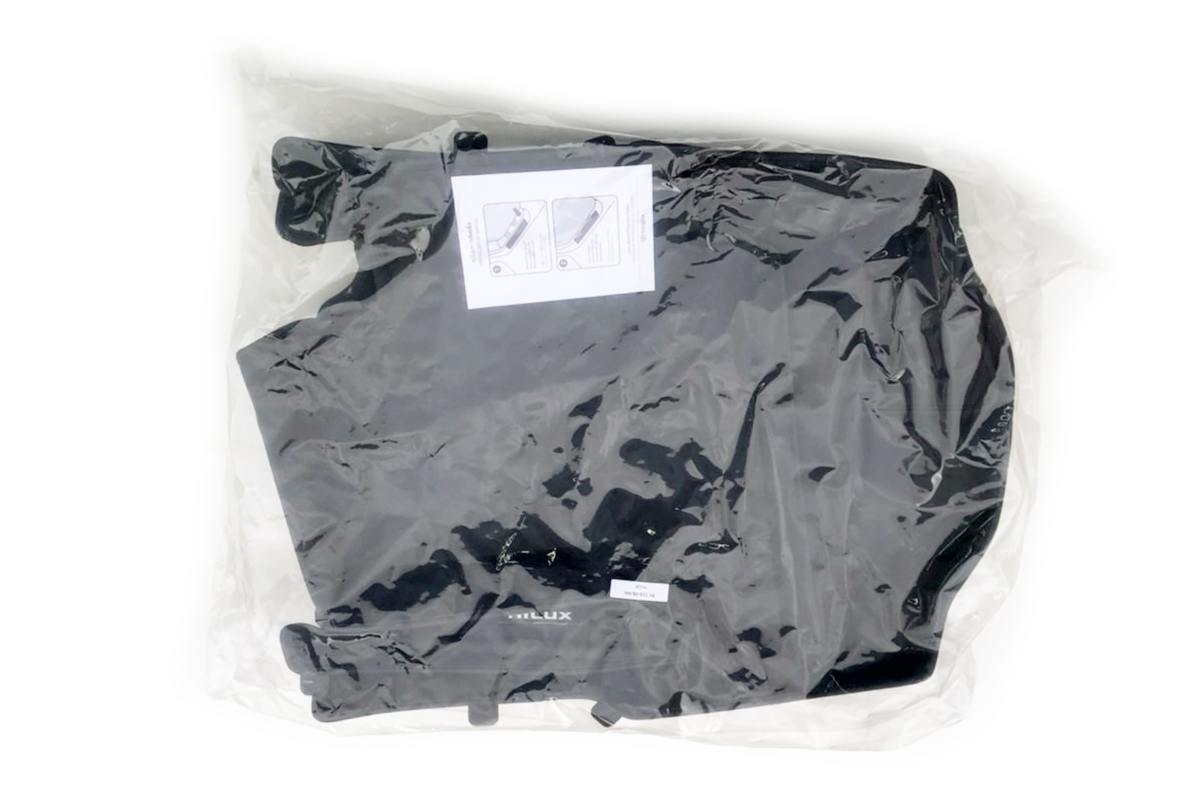 タイトヨタ純正アクセサリ 新デザイン プレミアムフロアマット